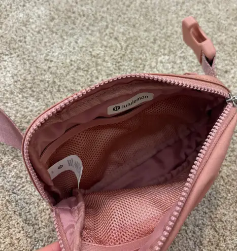 Lululemon Everywhere Belt Bag