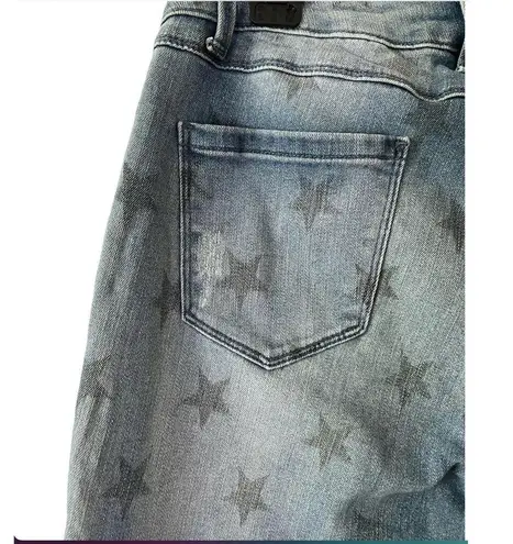 Bebe  Straight Skinny Ankle Star Embellished Stars Light Wash Jeans Size 10 - EUC