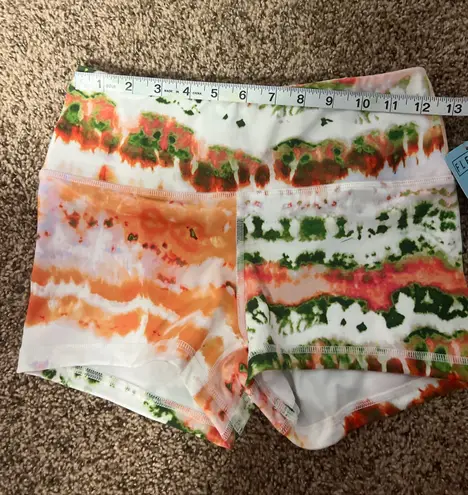 NWT Fleo size small athletic shorts Multiple