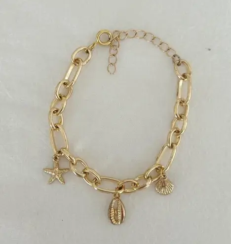 Beach Themed Charm Bracelet Gold