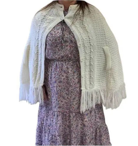 Vintage Sweater Knit Poncho Shawl Fringe One Size Cream White