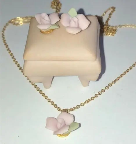 Tiny Vintage Trinket Box Ceramic Pink Floral Necklace & Earring Set