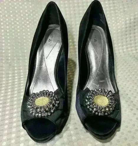 Apt. 9  Womens Cindy Black Rhinestone Flower - Image 10