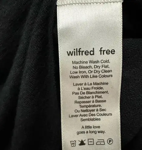 Wilfred Free Aritzia Esther Short Sleeve Round Hem Light Sweater Black Sz Medium