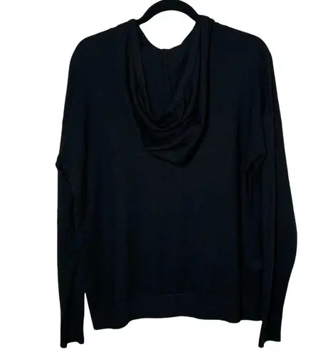 NWT Liv Milano rhinestone Skull Pullover Hoodie Sweater Black Size Medium