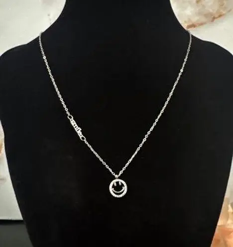 Sterling Silver S925 Gorgeous Retro Lux Smiley Face