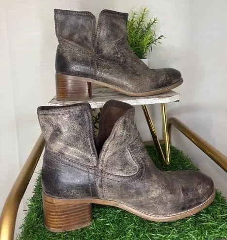 Diba True Brown Heeled Women Boots with Chunky Heel Size 8