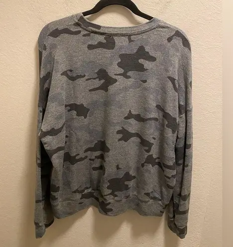 Sundry Heather Grey Camo Print Sweatshirt Size 3(L)