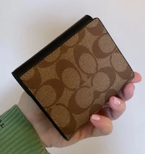 Coach Small / Medium Sized Wallet