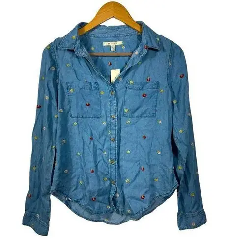 NEW Francesca's Mi Ami Chambray Embroidered Button Down Top Size XS