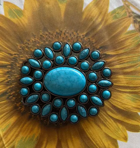 Turquoise and Bronze Belt Buckle with Striking Design Blue