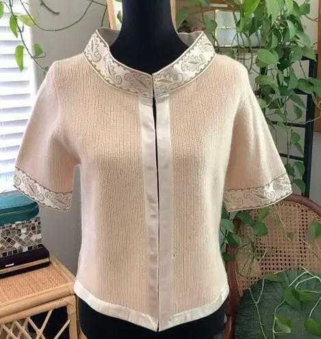 Vintage 50s/60s Robinson’s British Colony Cream Knit Cropped Hostess Sweater Size M