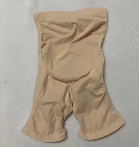 SKIMS Sculpting Mid Thigh Shorts