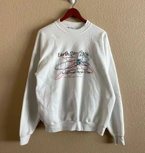 Hanes Vintage 2004 Earth Day Crewneck