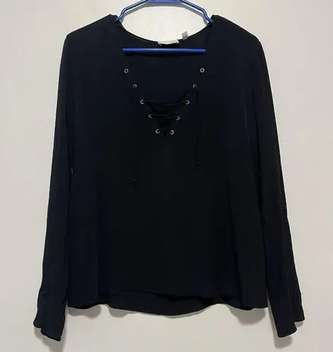 Wilfred Aritzia  Free Black Redling Lace Up Long Sleeve Blouse Size Small