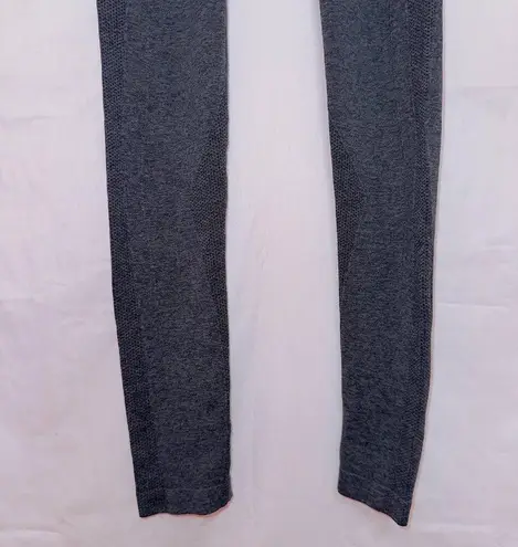 My Protein Gray Mid Rise Seamless Athletic Ankle Length Leggings size XS