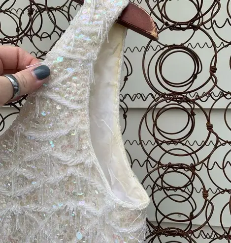 Vintage 60s Helen Fashions 100% wool beaded and sequined cream sleeveless blouse White Size M