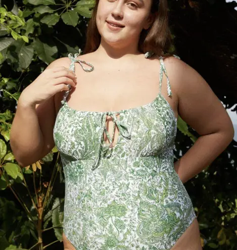 BERLOOK Retro Floral Drawstring Ruched One