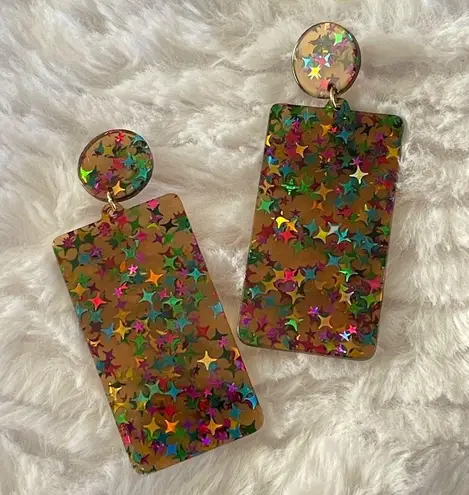 Acrylic retro star pierced earrings Red