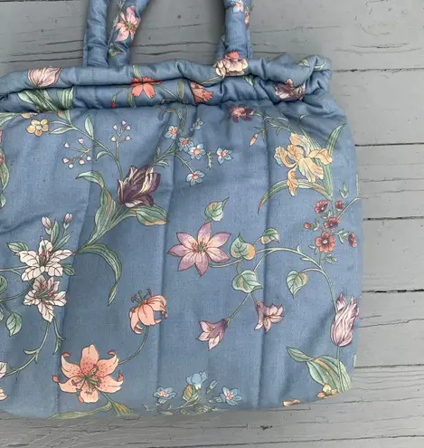 Vintage Blue Floral Puffy Quilt Tote Purse w/ Metal Bracket Closure