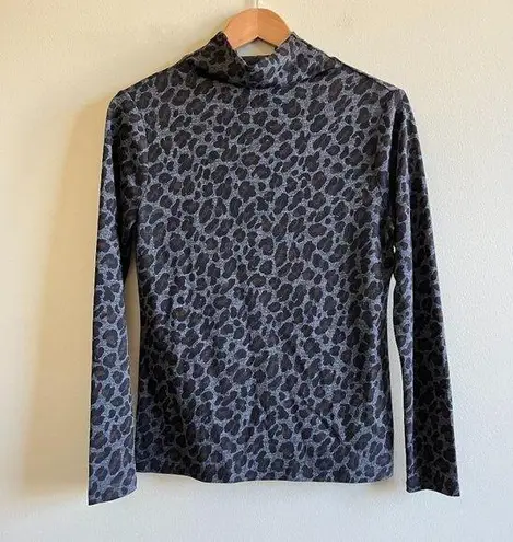 Ann Taylor  Animal Print Long Sleeve Size S Knit Top Turtleneck