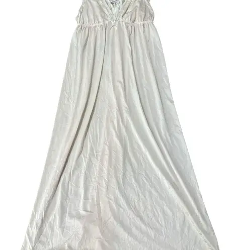 Vintage Miss Elaine Gown Cottagecore Lace Nylon Ribbon Nightie