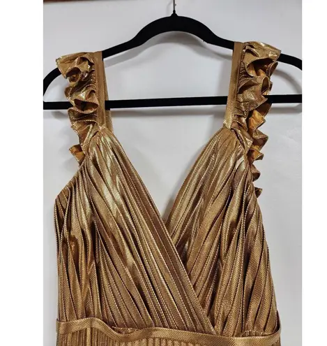 Mac Duggal Ieena Duggal 26994 - Sleeveless Pleated Prom Dress size 2. H