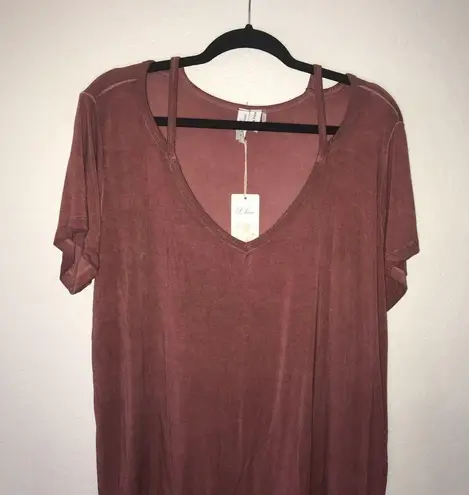 L LOVE Tee Maroon V Neck Cut Out Shoulder Detail Acid Dye Look Top Sz 3X NWT