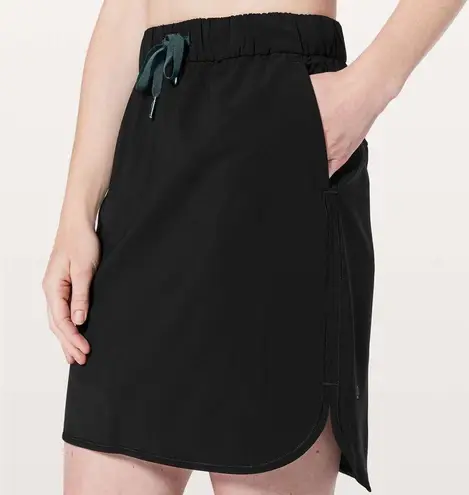 Lululemon NWT  On The Fly Skirt Black Travel Quick Dry Mini Skirt Size 4 | XS NEW