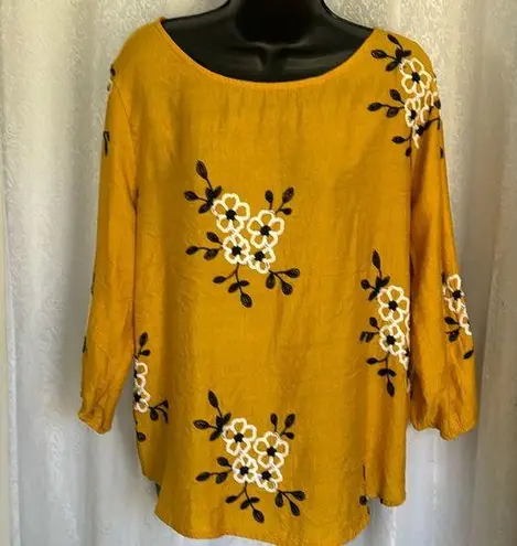 KINDRED LINEN EMBROIDERED TOP Sz: L Gold Size L