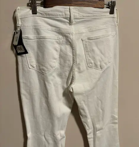 frame denim NWT  Le High Flare High Rise Jeans in Blanc White Bootcut- Size 29