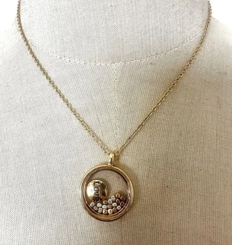Vintage Avon love locket pendant necklace Gold
