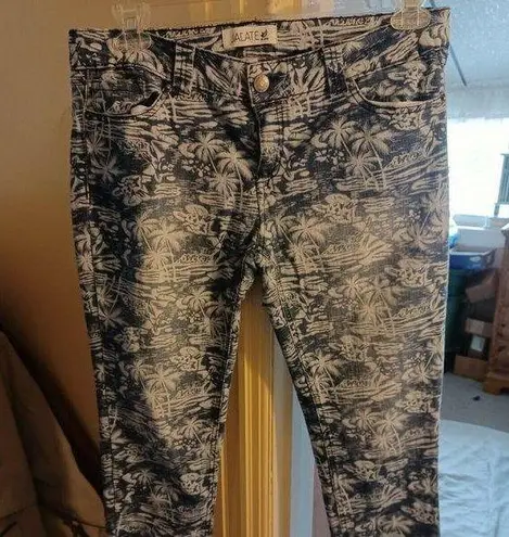 Jalate Black Blue & White Tropical Jeans Size 13 3b1