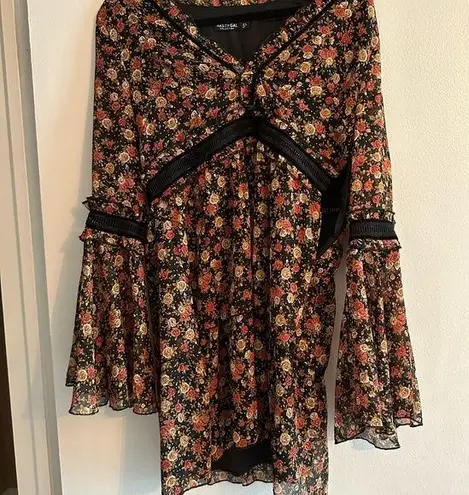 Nasty Gal  US 8 Floral Flowy Sleeves Mini Dress