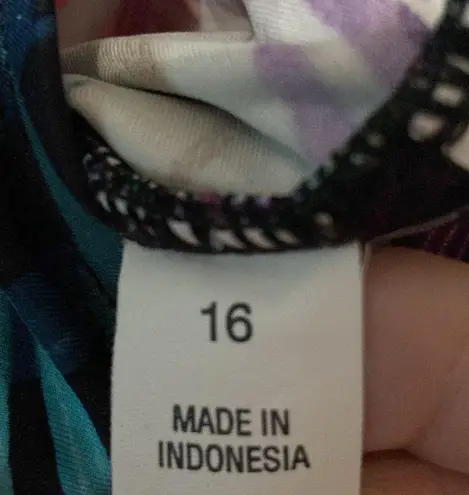 MiracleSuit MIRADONNA BY WO SIZE 16 Vibrant Leaf PatternOne piece swimsuit clean