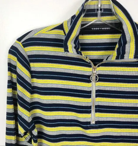 Code x Mode Striped Mock Neck Zip Front Top Size Medium
