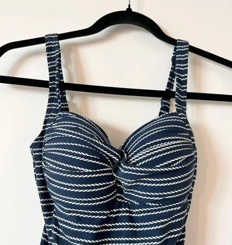 Nip Tuck Navy Sorrento Stripe Joanne Front Twist One Piece Swimsuit Size 4