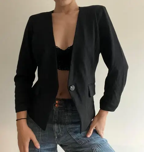 The Antthony Black Statement Blazer