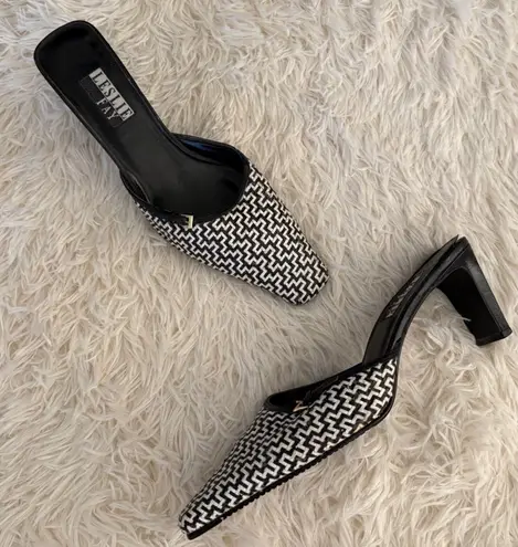 Leslie Fay Black and White Woven Mules Heels Square Toe Retro 9
