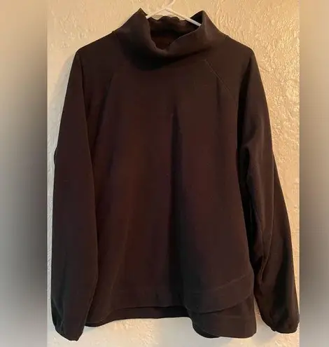 L.L.Bean  women’s black fleecy pullover top with mock next and cross hem; size 1X thumbnail 1