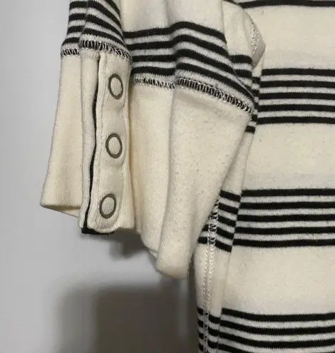 Laurens jeans striped white with black stripes blouse Size undefined