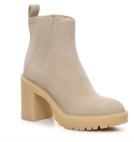 Brand New Dolce Vita Cream Ankle Booties with Chunky Sole Size 7.5