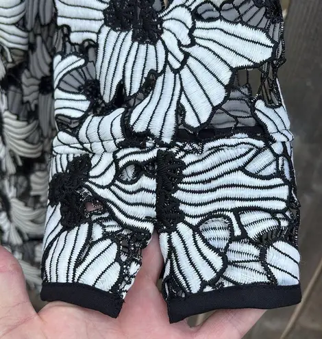 Ming Wang NWT Blazer Top Black White Floral Embroidered Size XL Retail $235.00