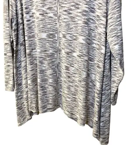 Women’s Catherines beige gray space dye shark bite hem top Size 2X