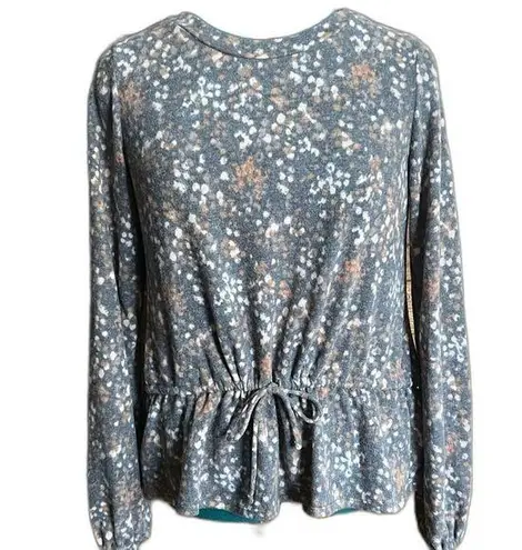 Daytrip EUC Long Sleeved Top by  (The Buckle)