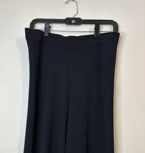 House of Harlow 1960 NWT’s ribbed knit pants. Size large