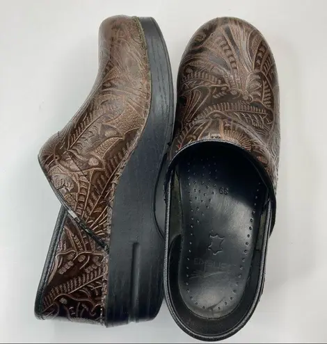 Dansko  | Brown Tooled Leather Slip-On Clogs Size 39