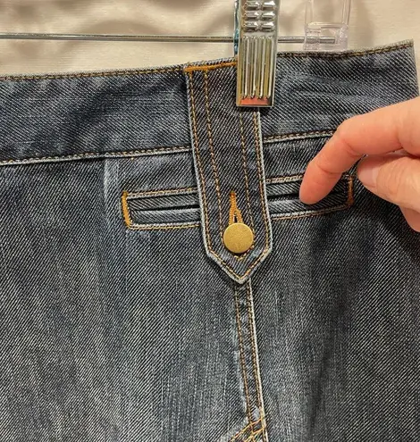 Adrienne Vittadini 90’s-y2k denim flare skirt flattering vertical tab pockets