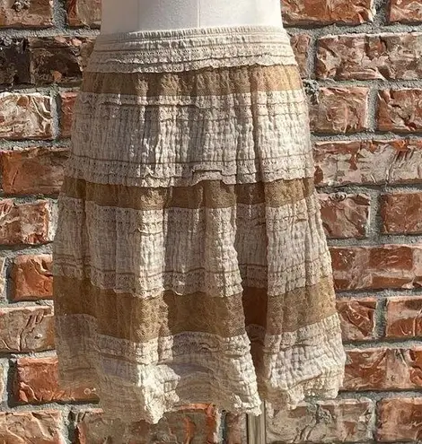 Max Studio  textured tan & cream mini skirt / L / Excellent condition