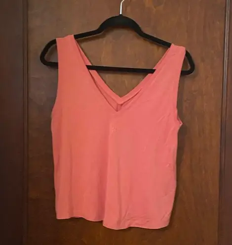 Sweaty Betty  WaveHolistic Tank in Warm Pink